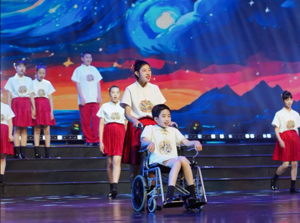 真实故事孩子们顽强生长的生命力气和特教教师们的无私大爱